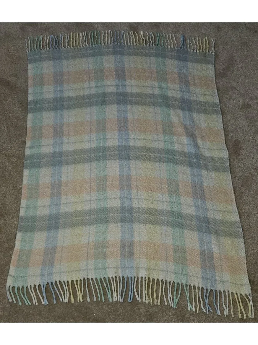 VTG WPL 1675 Plaid Baby Blanket Acrylic Pastel Pink Blue Yellow White Fringe